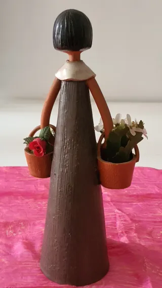 Figura decorativa Lladro mujer con cestas