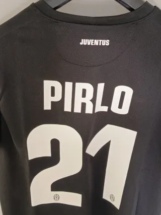 Camiseta Juventus de Turín retro.Pirlo 21.Talla XL