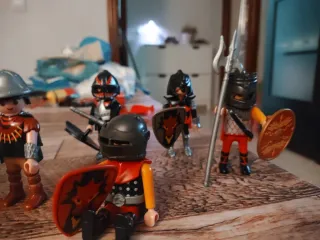 Playmobil figuras indios y soldados
