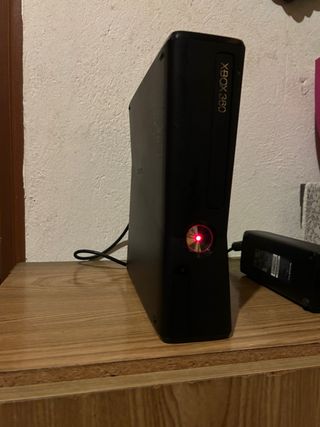 Xbox 360 Peças/Arranjo & 2Controlador Funcionando