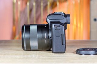 Canon EOS M50 Mark II + EF-M 18-55mm IS STM