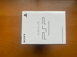 Consola PSP 3004 Precintada