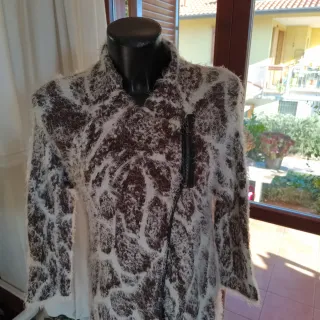 Cappottino in lana marrone e bianco