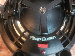 Aspiradora Filter Queen con accesorios