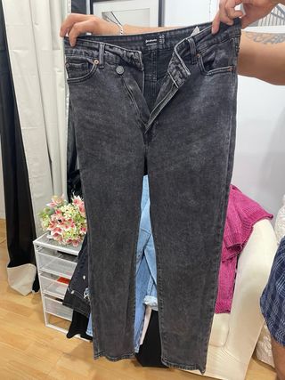 Pantalones Zara y STRADIVARIUS