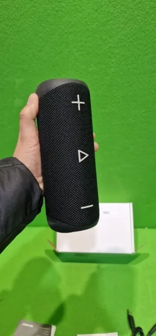 Sharp Altavoz Bluetooth portátil 00060.C