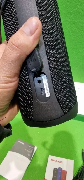 Sharp Altavoz Bluetooth portátil 00060.C