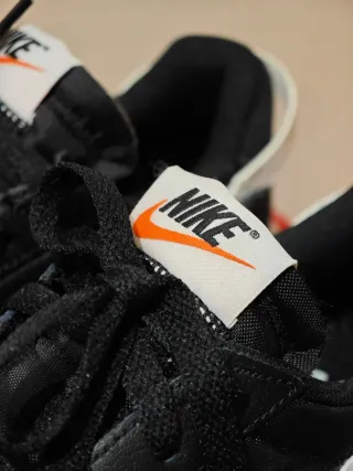 Nike Waffle Debut Negro/Blanco