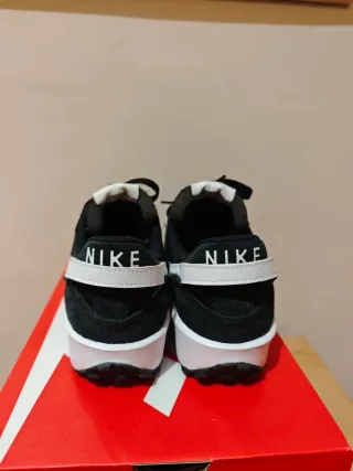 Nike Waffle Debut Negro/Blanco