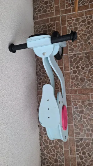 Bicicleta de Equilibrio Vespa ajustable