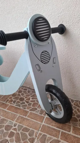 Bicicleta de Equilibrio Vespa ajustable