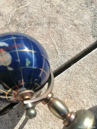 Globo terráqueo Lapislazuli de piedras semiprecios