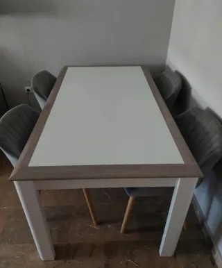Mesa de comedor + sillas