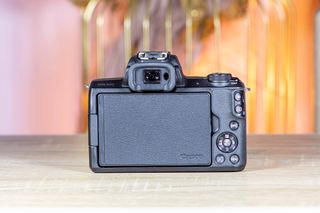 Canon EOS M50 + Obiettivo EF-M 18-55mm IS STM