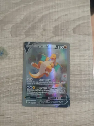 Carta Pokémon Dragonite V