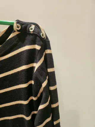 Camiseta rayas botones manga larga