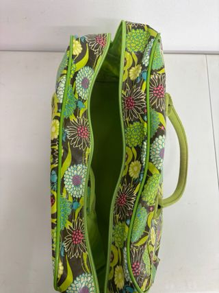 Bolsa de viaje con estampado floral verde