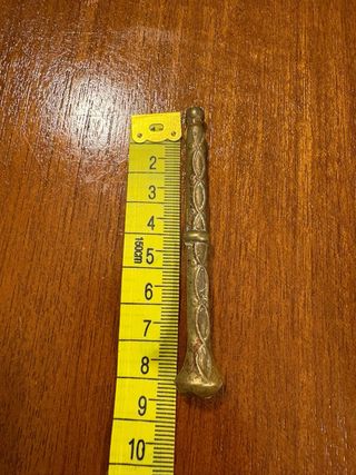 Mortero y mano di bronzo in miniatura