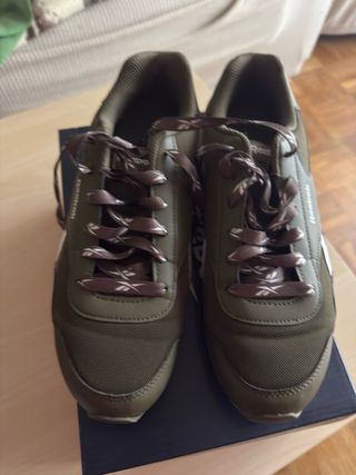 Zapatillas Reebok verdes casi nuevas