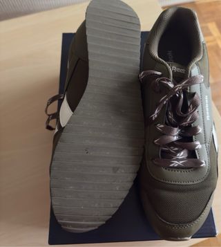 Zapatillas Reebok verdes casi nuevas