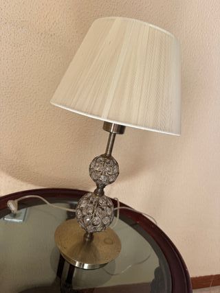 Lámpara de techo y mesa a juego