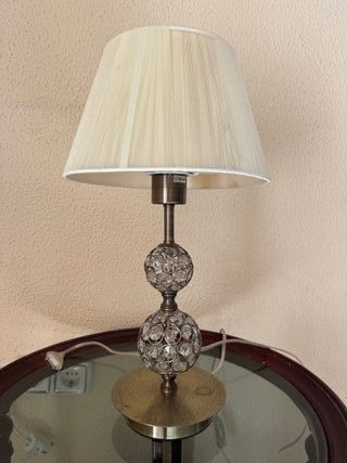 Lámpara de techo y mesa a juego