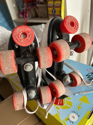 Patines 4 ruedas blancos talla 36