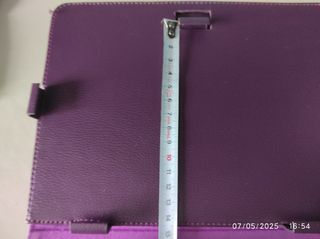 Funda morada para tablet o ebook