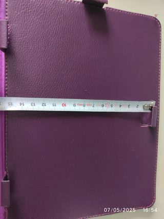Funda morada para tablet o ebook