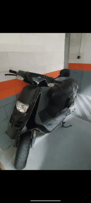 Piaggio Typhoon Scooter Negra
