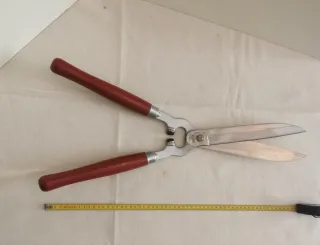 Tijeras Cortasetos Mango Rojo