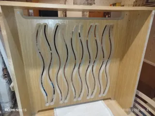 Cubre radiador de madera chapado con lamina roble