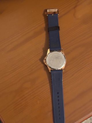 Reloj Guess Hombre Azul y Dorado