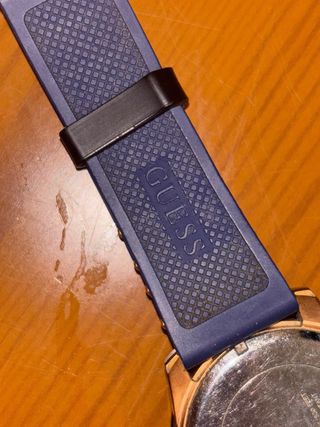 Reloj Guess Hombre Azul y Dorado