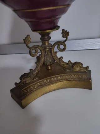 Lampada da tavolo in porcellana