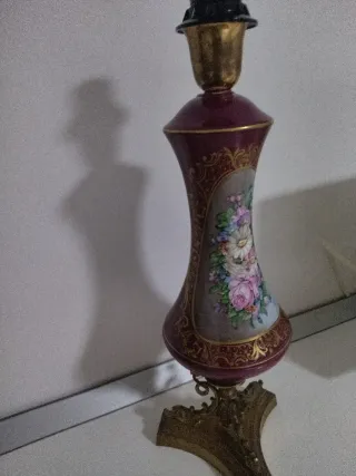 Lampada da tavolo in porcellana