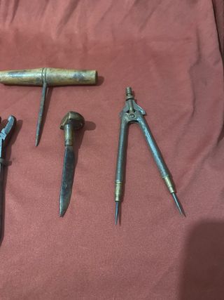 Antigua Herramienta Guarnicero