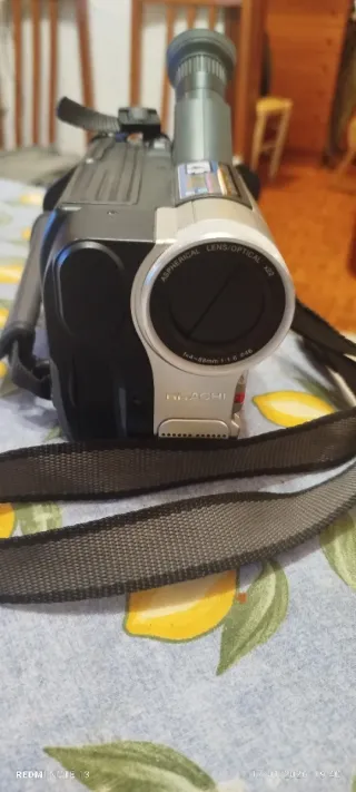 Videocámara Hitachi x500 Digital EIS