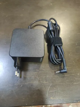 Caricabatterie AC Adattatore CH83UDA200225