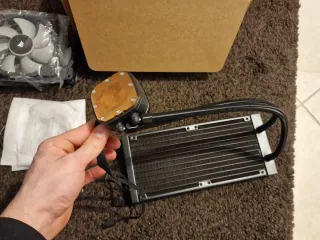 Dissipatore Corsair H100i RGB PRO XT