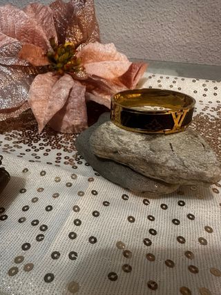 Pulsera Louis Vuitton Acero Dorada