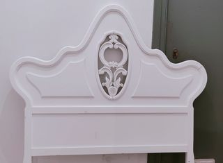 Cabecero, pie, somier de cama vintage blanco