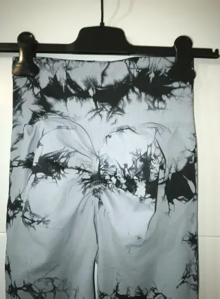 Pantalón Push Up estampado Tie-Dye
