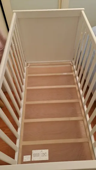 Cuna de bebé blanca ikea