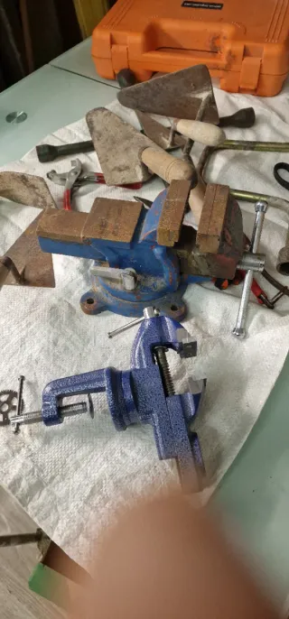 tornillo de banco azul