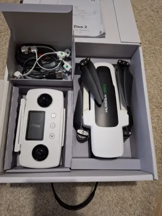 Dron Hubsan Zino 2 8 km