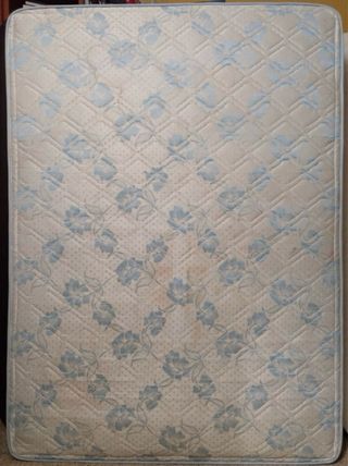 Colchón muelle 135x180cm  regalo la funda