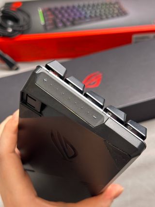 Teclado Inalámbrico ROG Falchion 65%