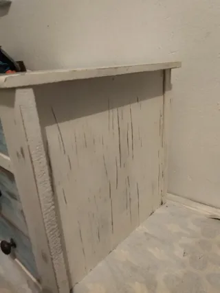 Mesita de noche restaurada