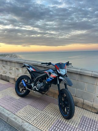 Carenados negros Derbi Senda Xtreme